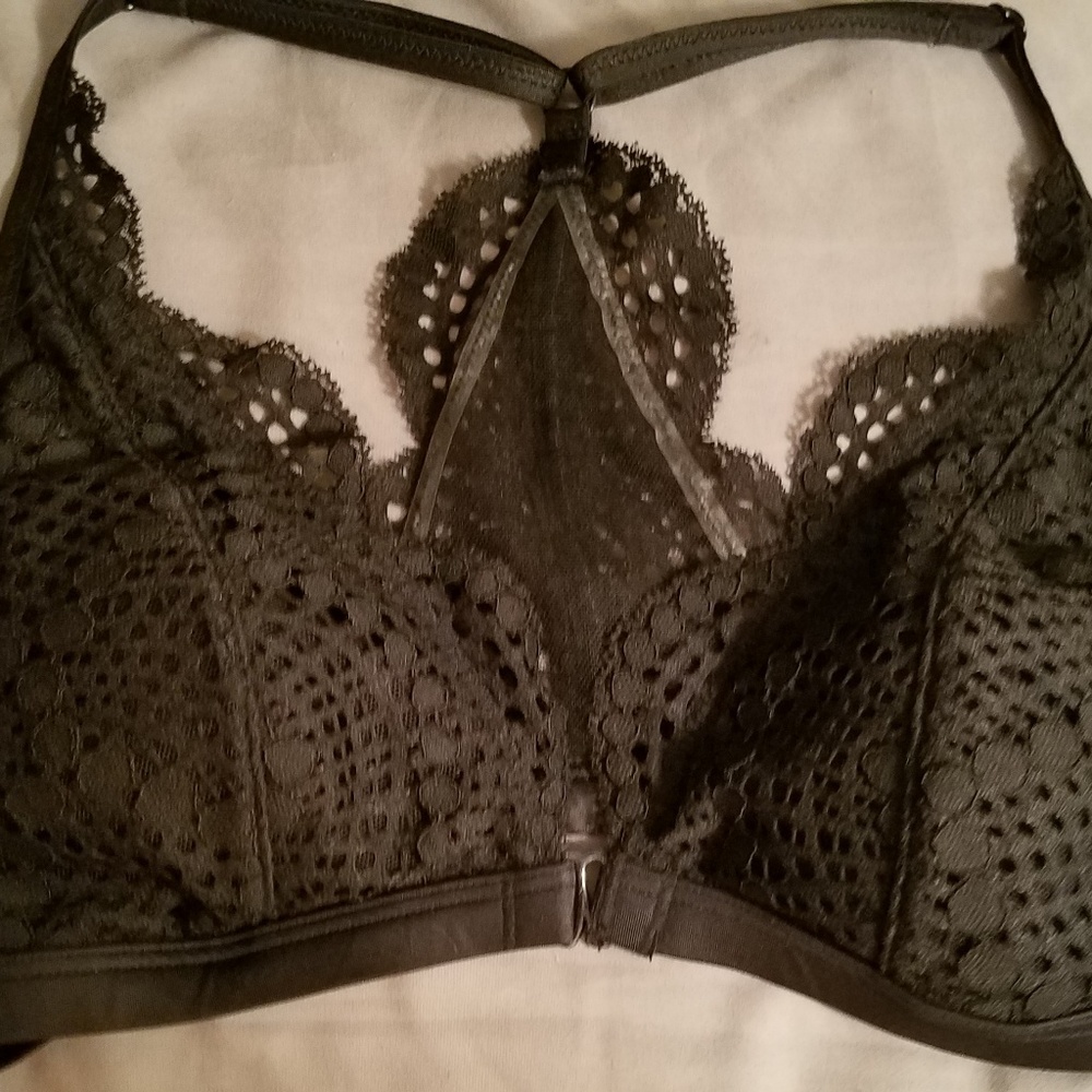 BNWOT Victoria's Secret S bralette
